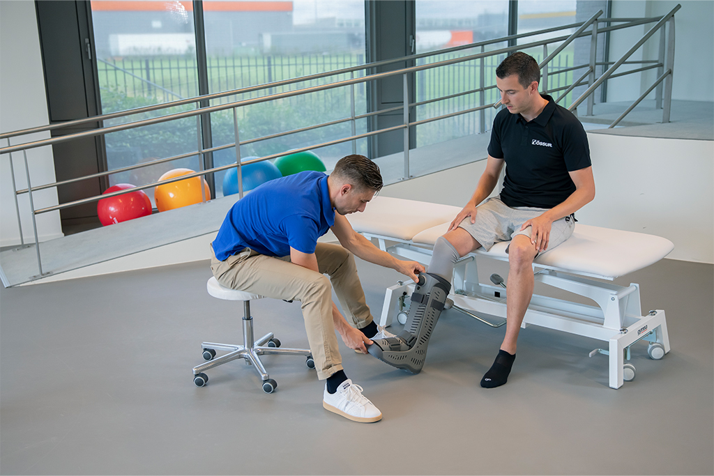 Air Walker Boot-details